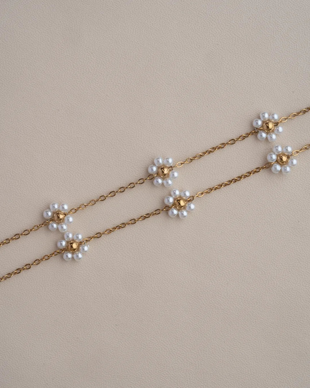 Pearla Daisy Necklace